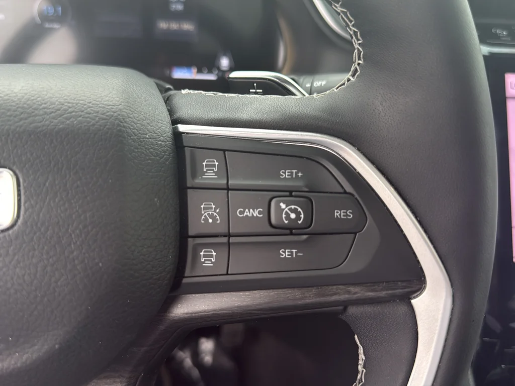Certified Used 2025 Black Jeep Limited image 20