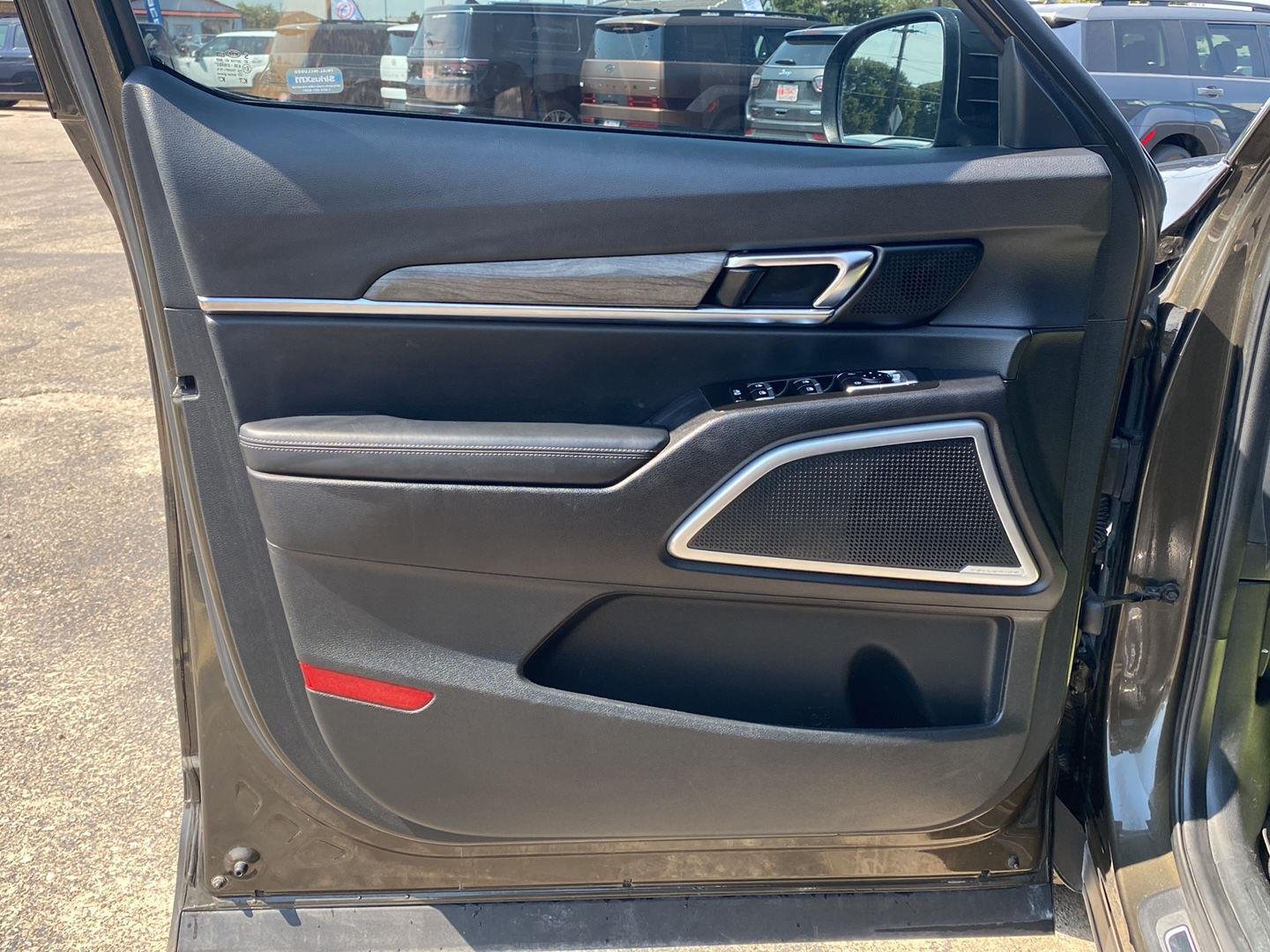 Used 2021 Dark Moss Kia EX image 12
