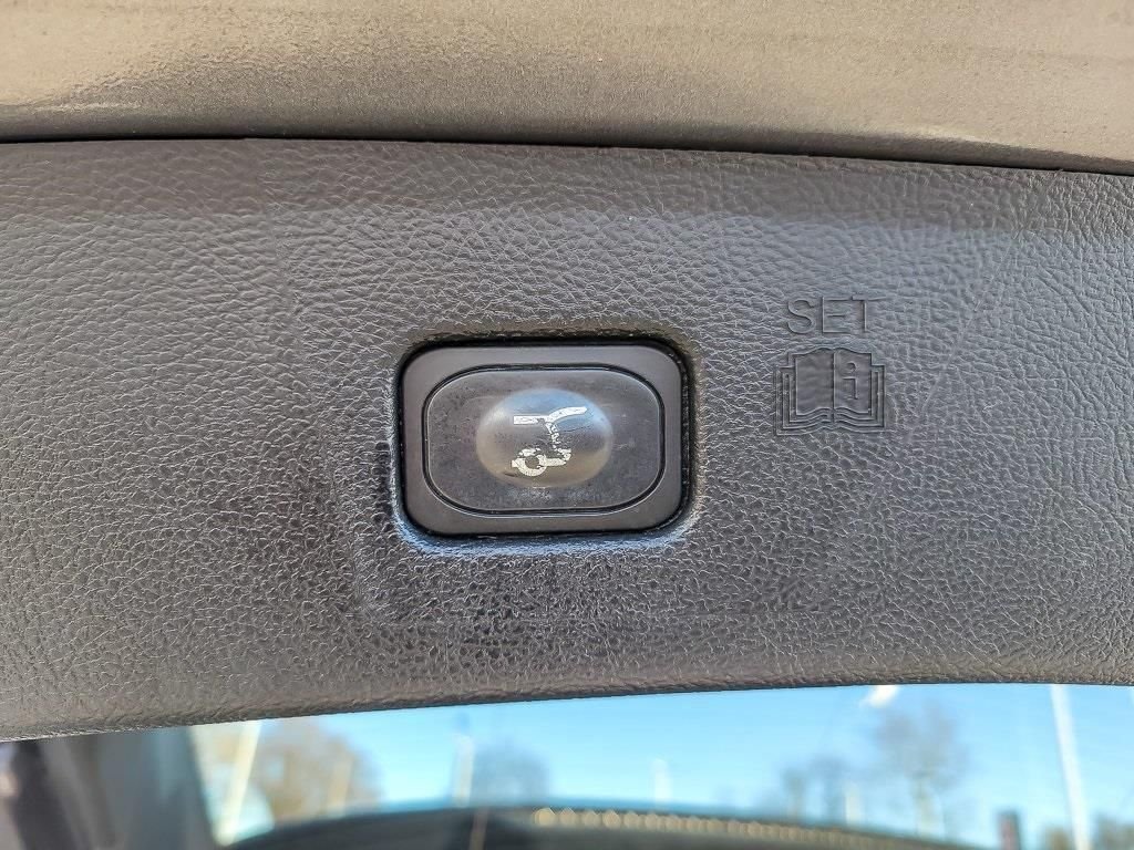 2023 Ford Edge Titanium - Photo 19
