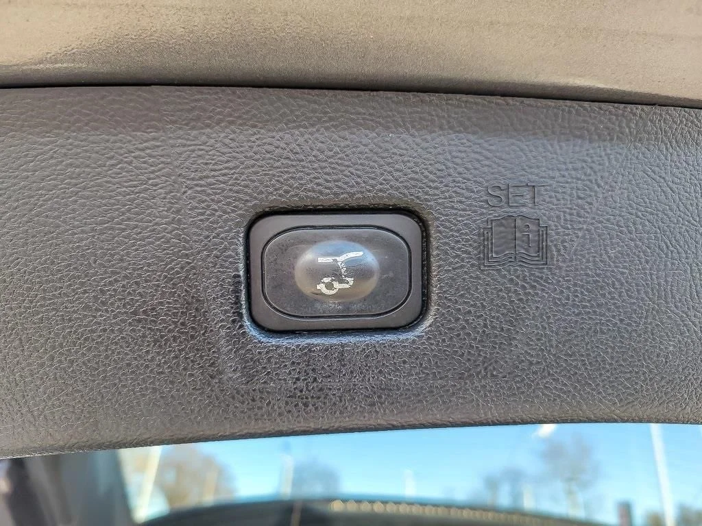 2023 Ford Edge Titanium - Photo 22