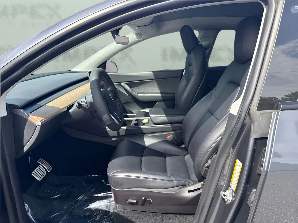 Used 2022 Gray Tesla Performance image 5