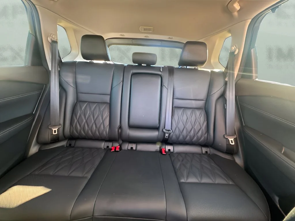 Used 2023 Gray Nissan Platinum image 12
