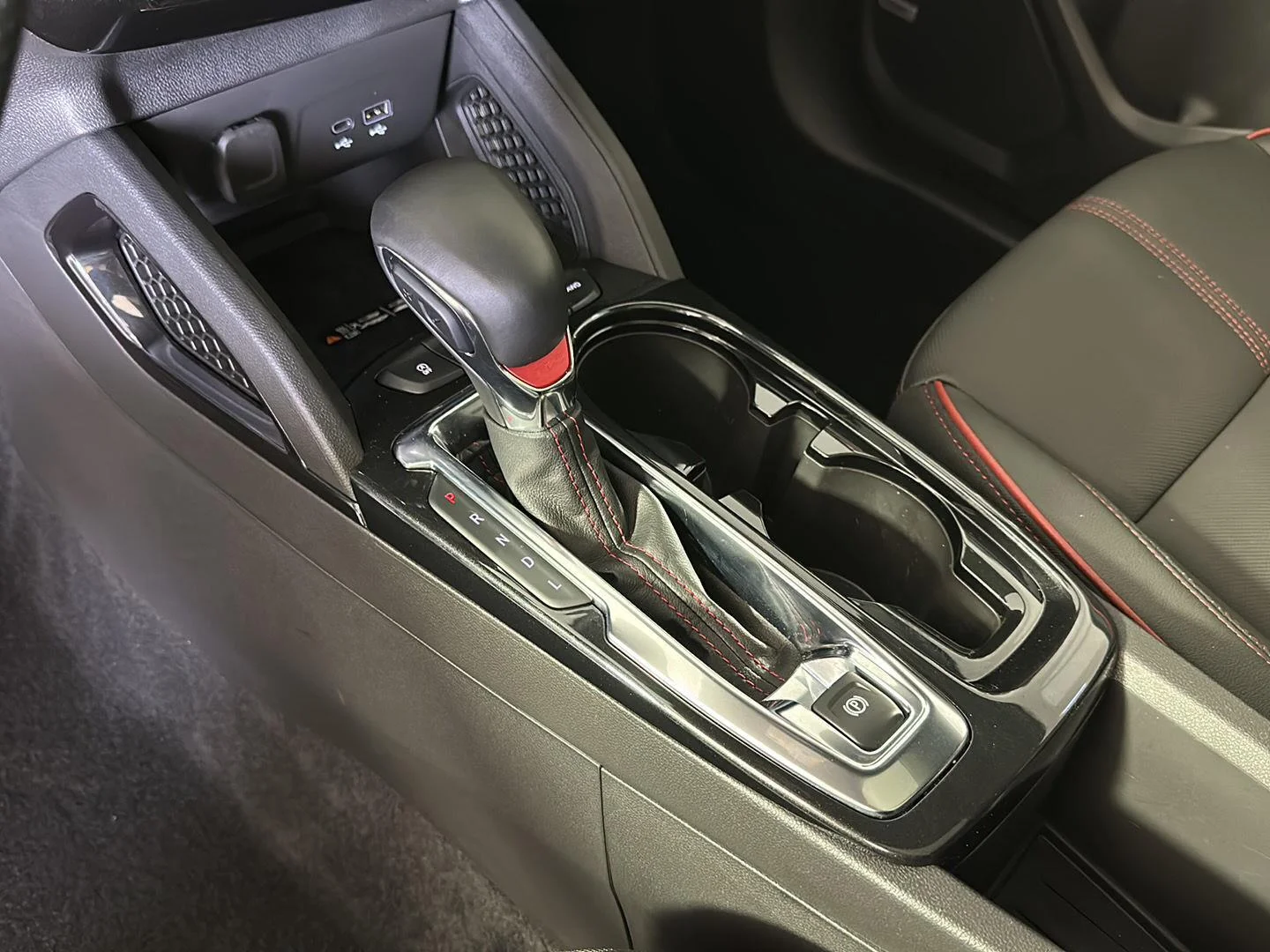 Used 2026 Iridescent Pearl Tricoat Chevrolet RS image 27