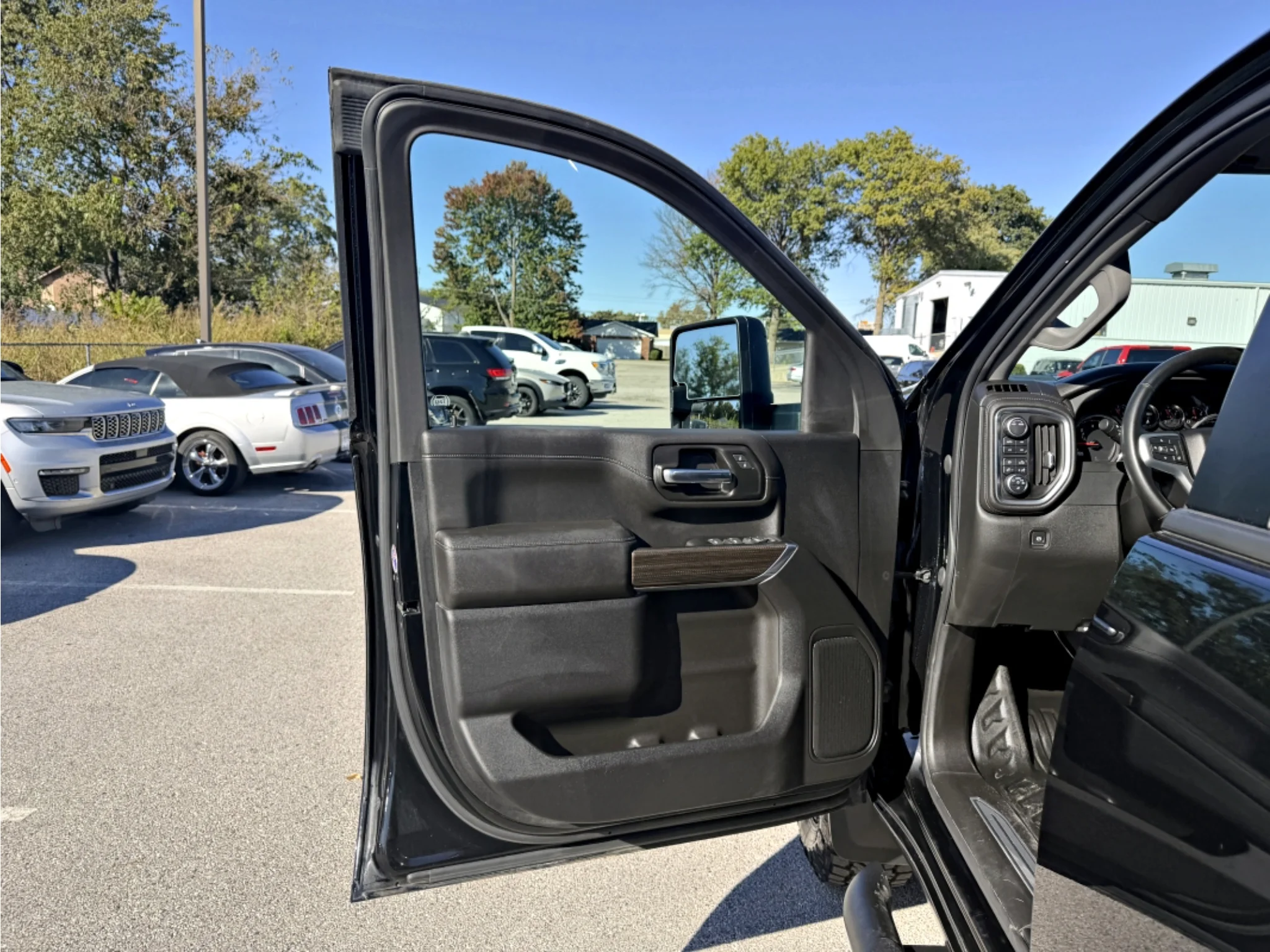 Used 2023 Black Chevrolet LT image 18