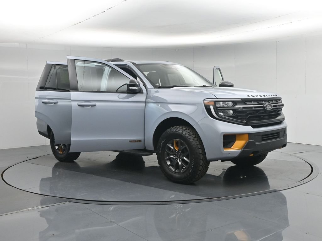 New 2026 Glacier Gray Metallic Tri-Coat Ford Tremor image 36