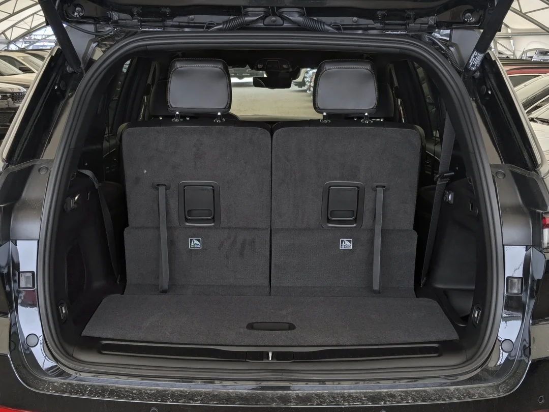 New 2026 Black Jeep 85th Anniversary - - 4x4 - 2.0L Turbo - Dual-Pane Panoramic Sunroof - Trailer Tow Pkg & More! image 31