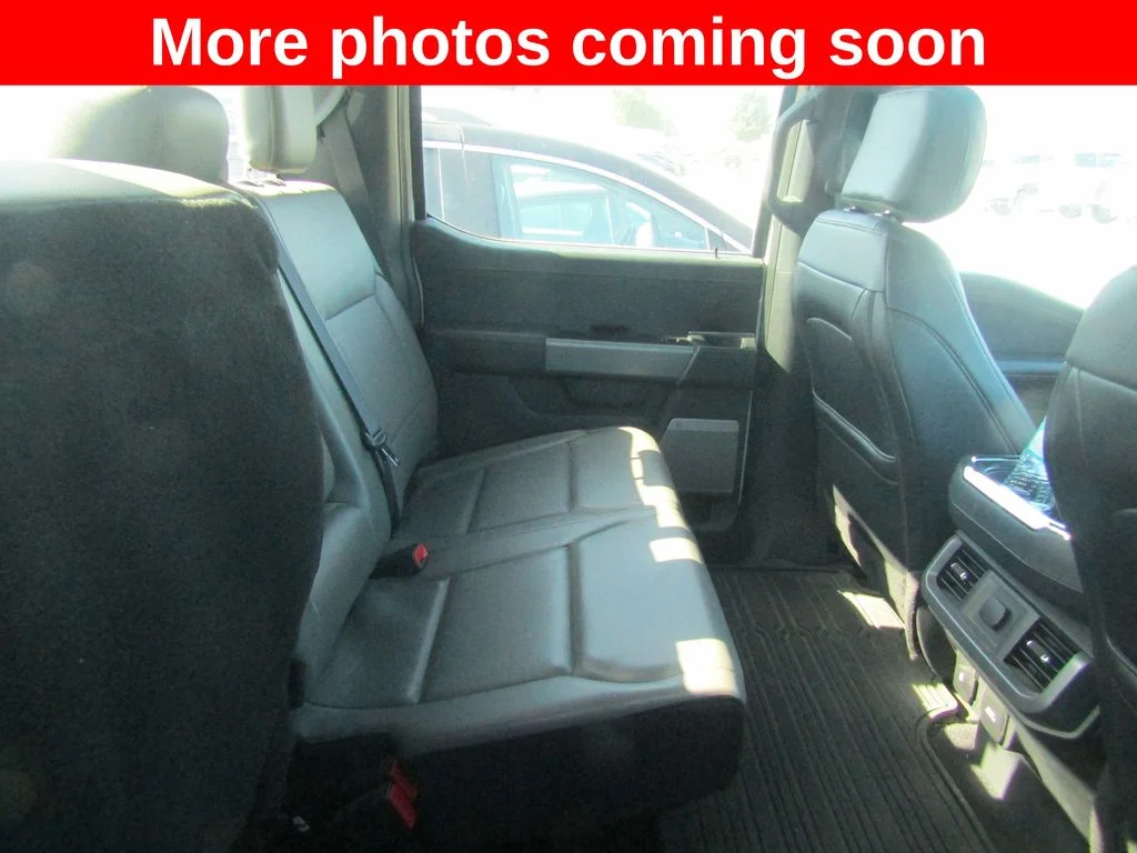 Used 2025 White Ford Lariat image 12