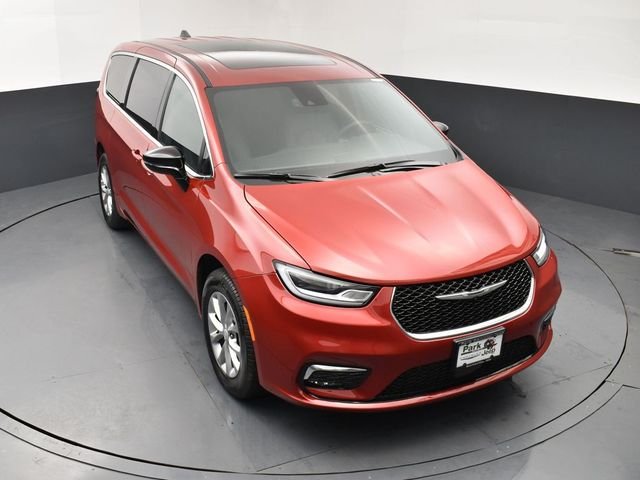 2026 Chrysler Pacifica Select - Photo 16