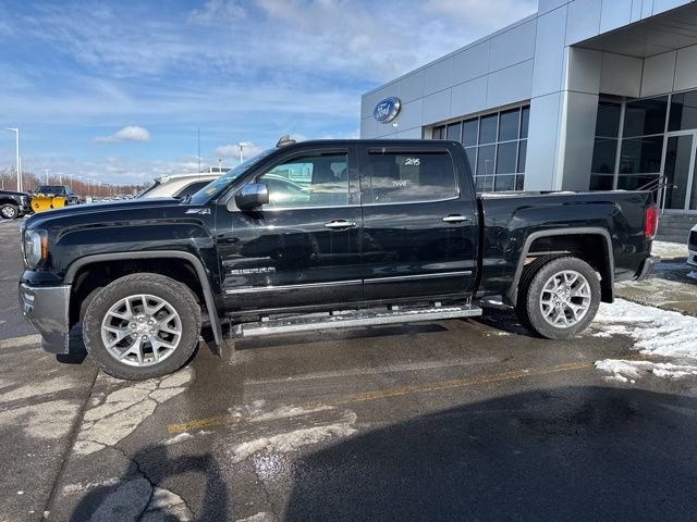 Used 2018 Black GMC SLT image 3