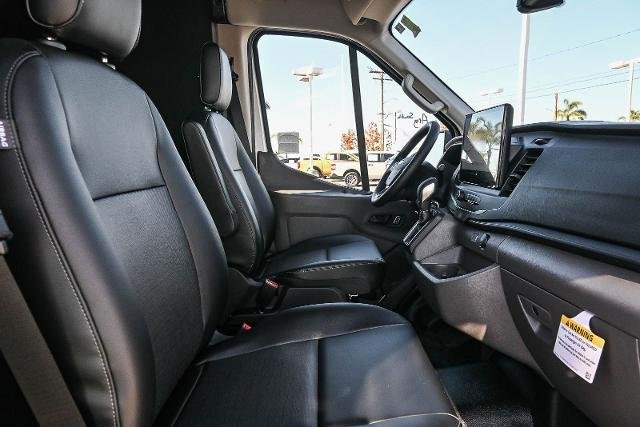 New 2026 Oxford White Ford Cargo Van image 49