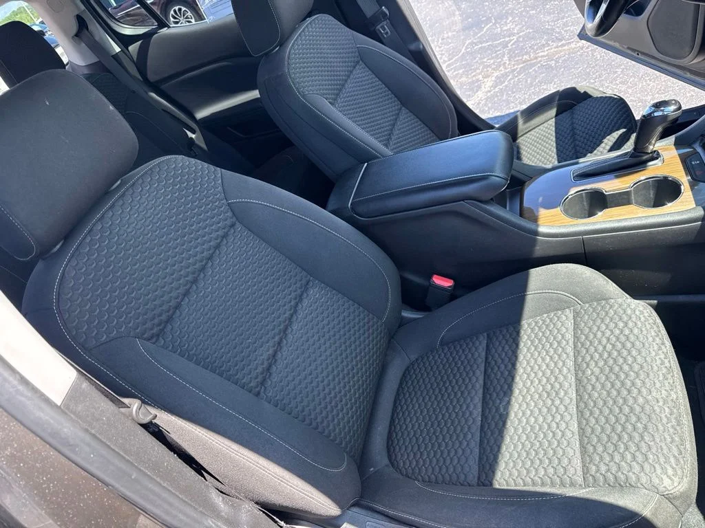 Used 2019 Gray GMC SLE-1 image 33