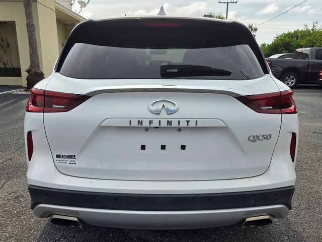 Used 2023 Lunar White INFINITI LUXE image 6