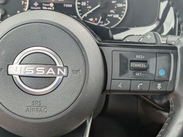 Used 2024 Blue Nissan SL image 16