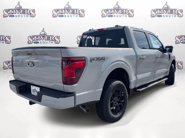 New 2026 White Ford XLT image 3
