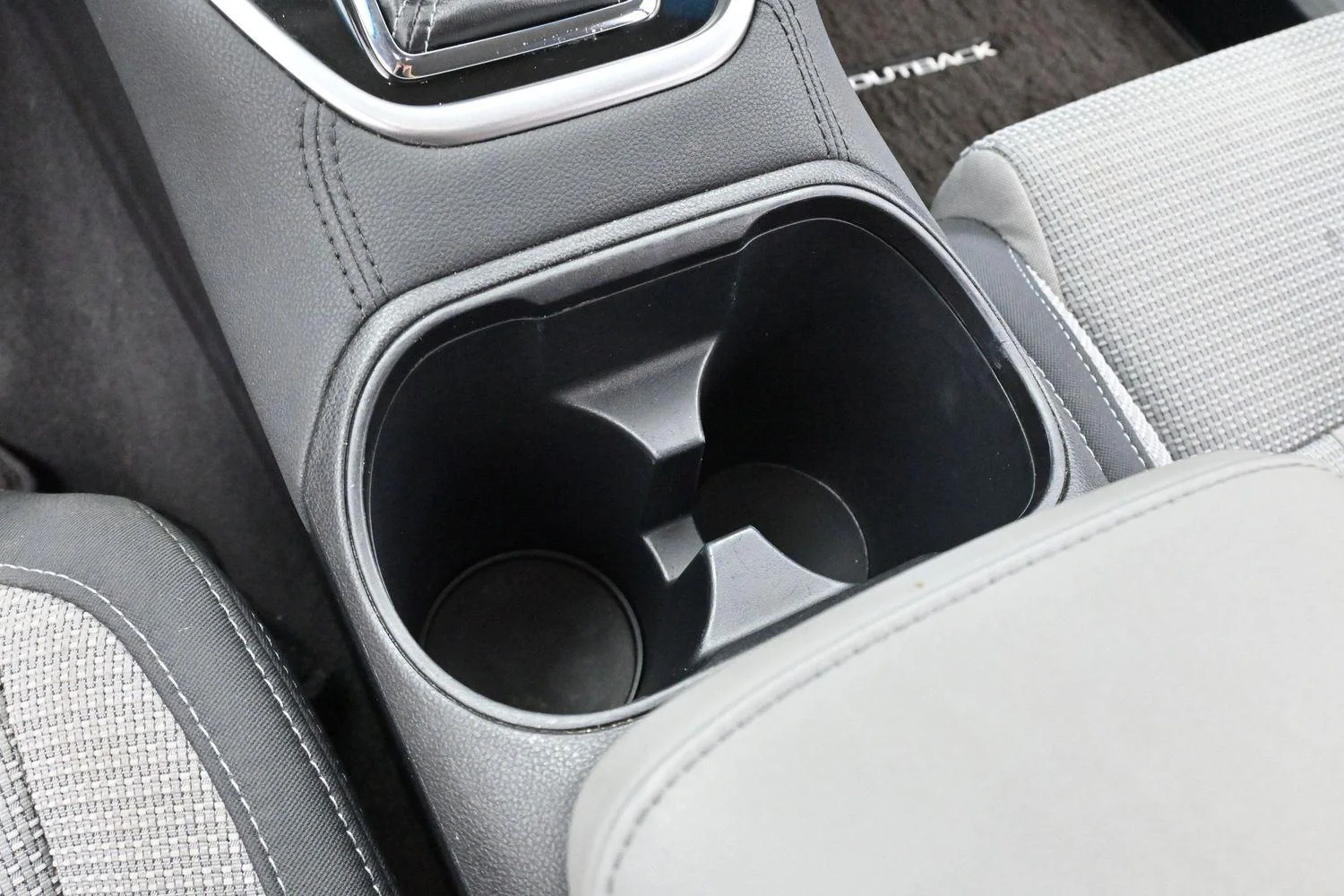 Used 2020 Crystal White Pearl Subaru Premium image 19