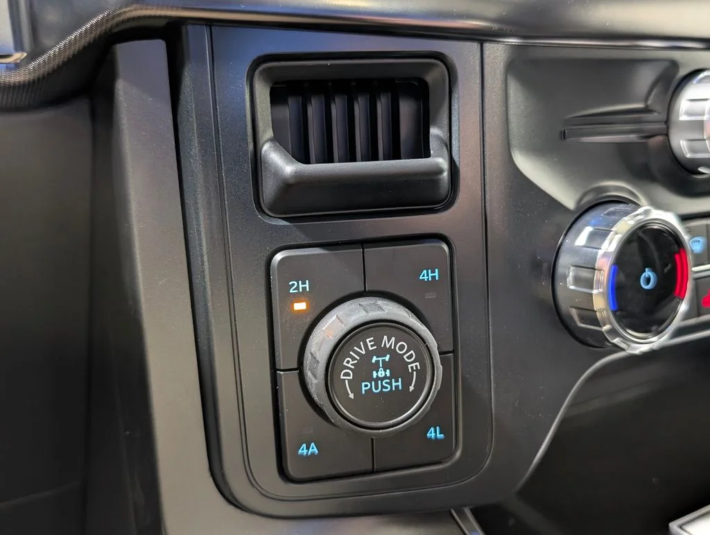 New 2026 Carbonized Gray Metallic Ford Lariat® image 7