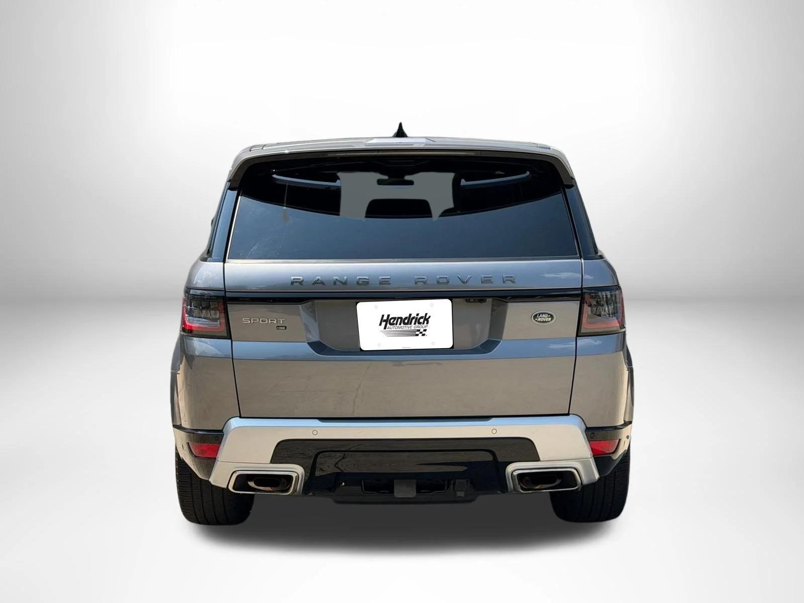 Used 2022 Eiger Gray Metallic Land Rover HSE Silver Edition image 4