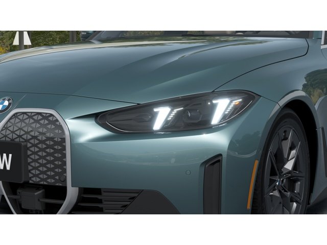 New 2026 Cape York Green Metallic BMW  image 6