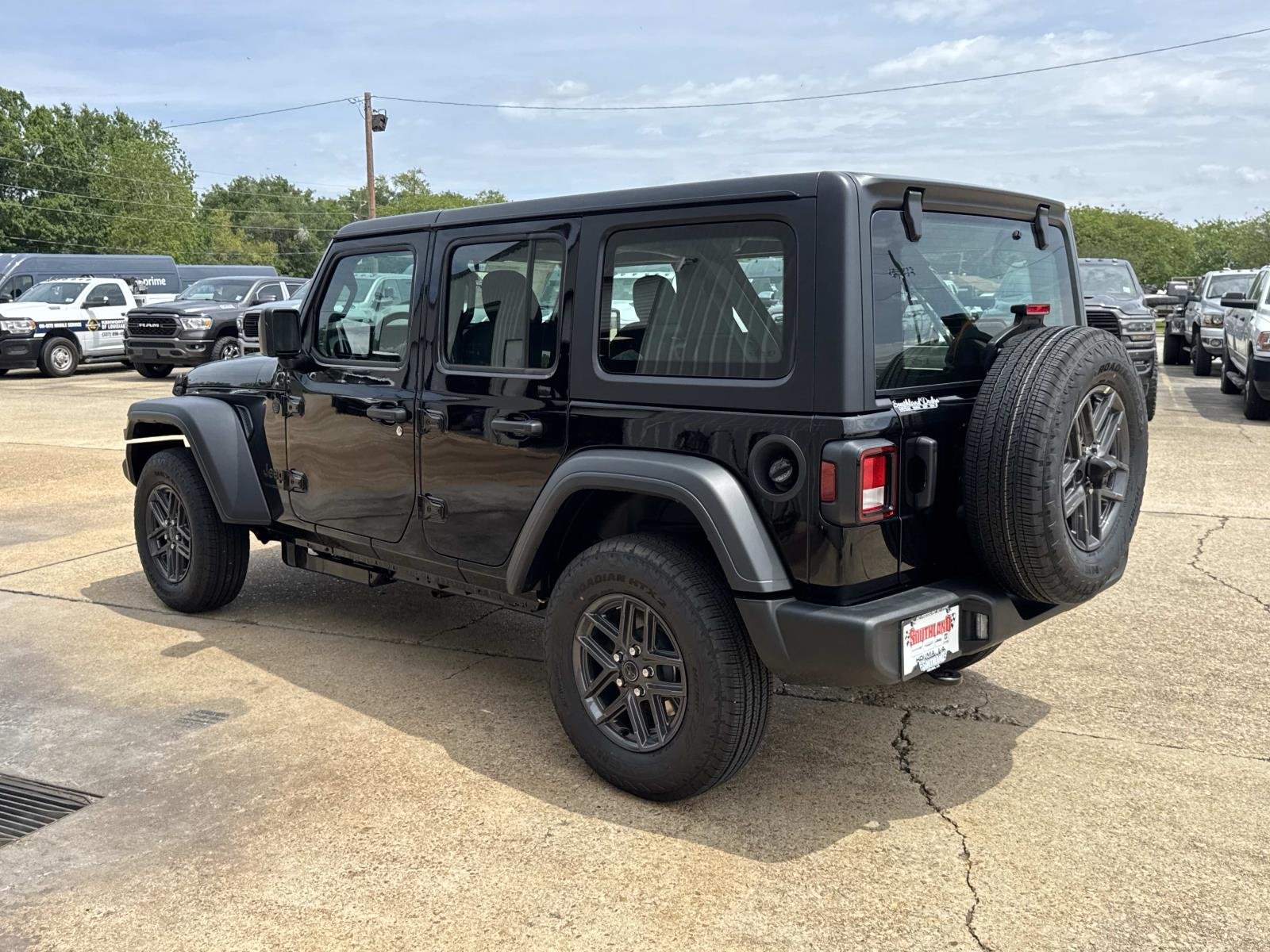 New 2026 Black Clear-Coat Exterior Paint Jeep Sport image 4