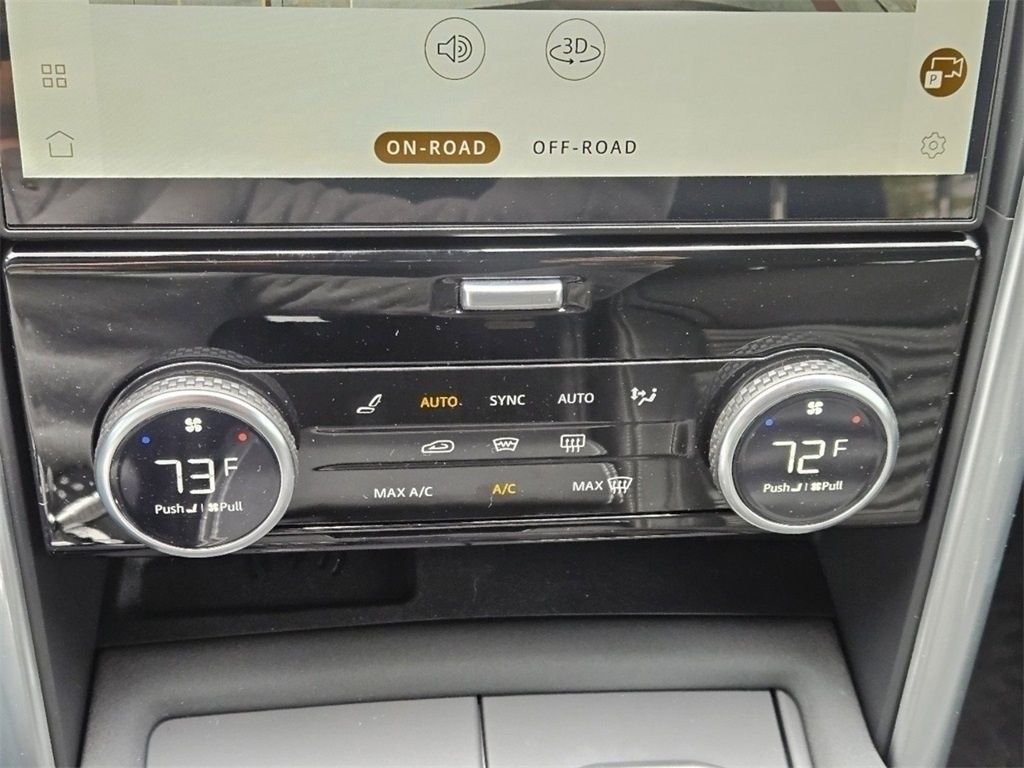 Certified Used 2025 Santorini Black Metallic Land Rover Dynamic SE image 18