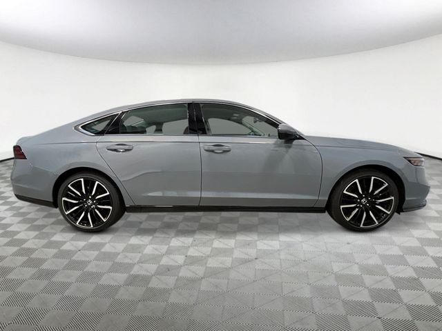 New 2026 Urban Gray Pearl Honda Touring image 8