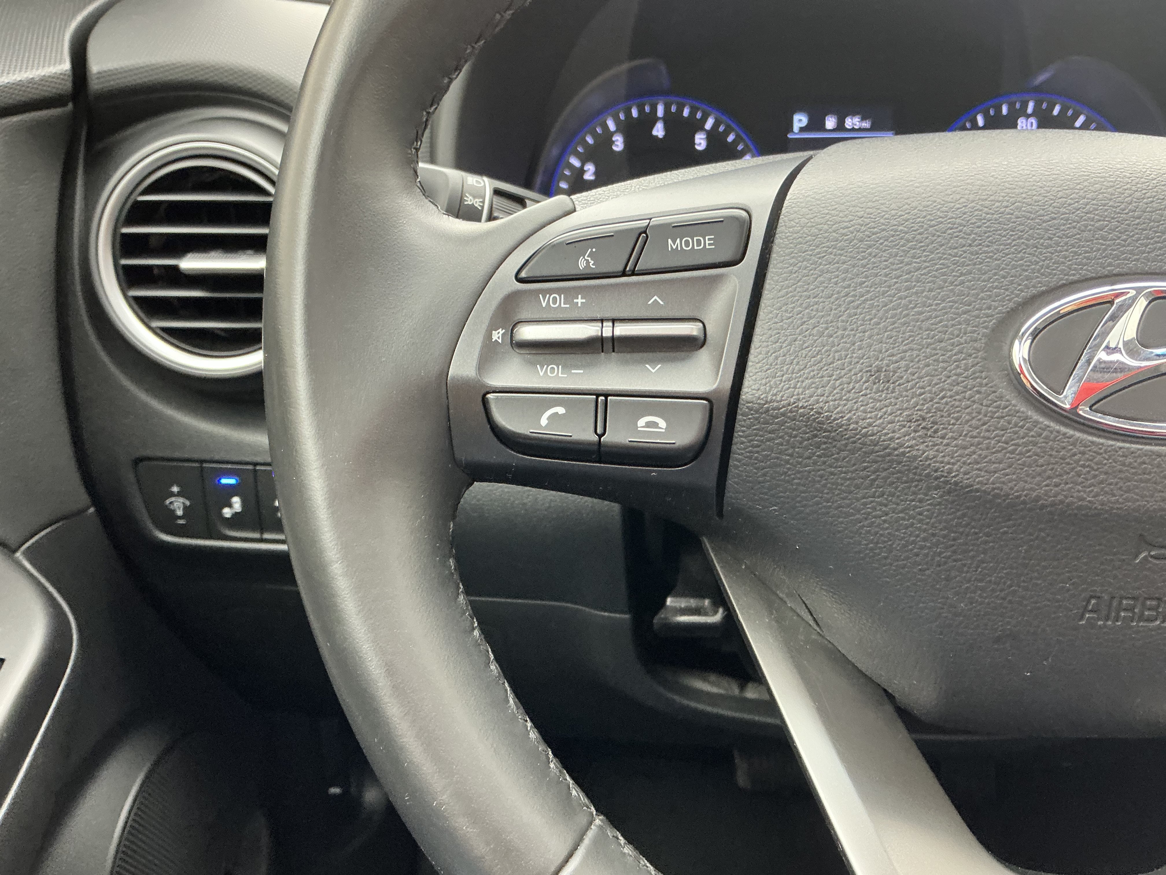 Certified Used 2020 Pulse Red Hyundai Ultimate image 9
