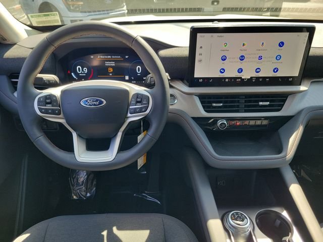 New 2026 Star White Metallic Tri-Coat Ford Active image 4