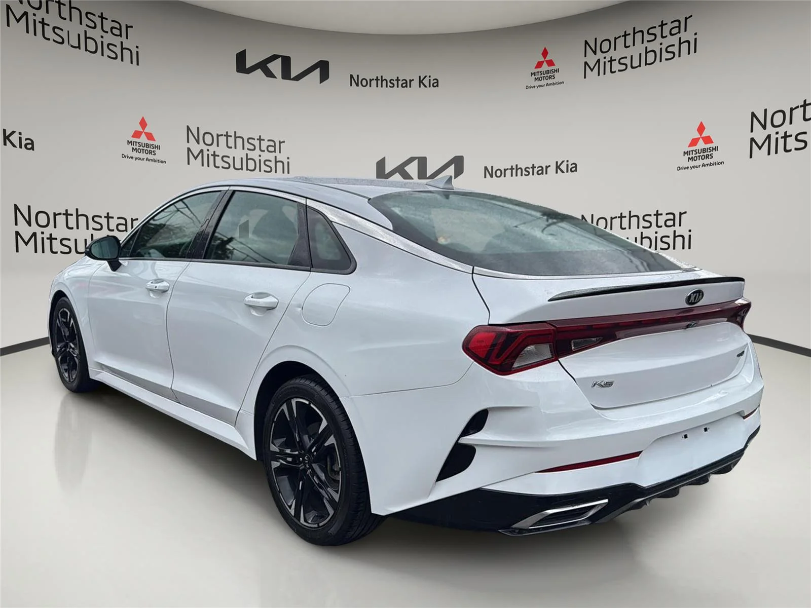 Used 2021 Glacial White Pearl Kia GT-Line image 3