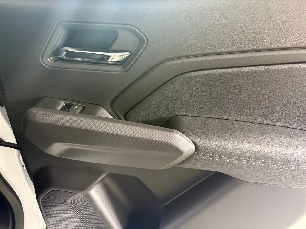 New 2026 Summit White Chevrolet LT image 18