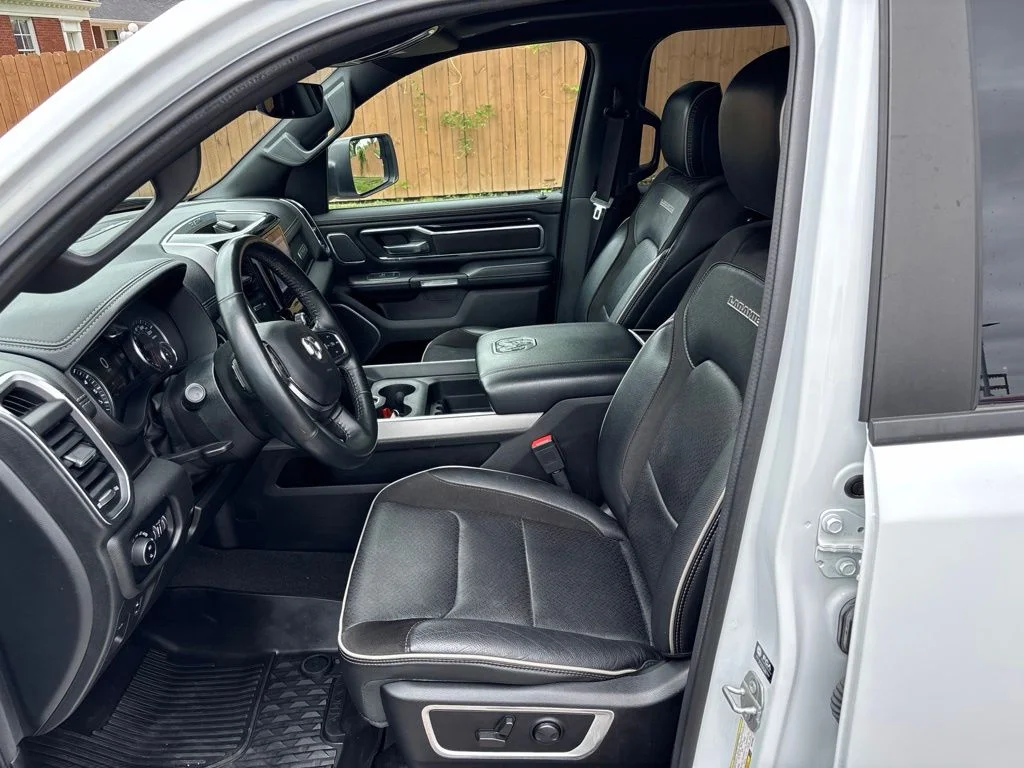 Used 2022 Bright White Clearcoat Ram Laramie image 9