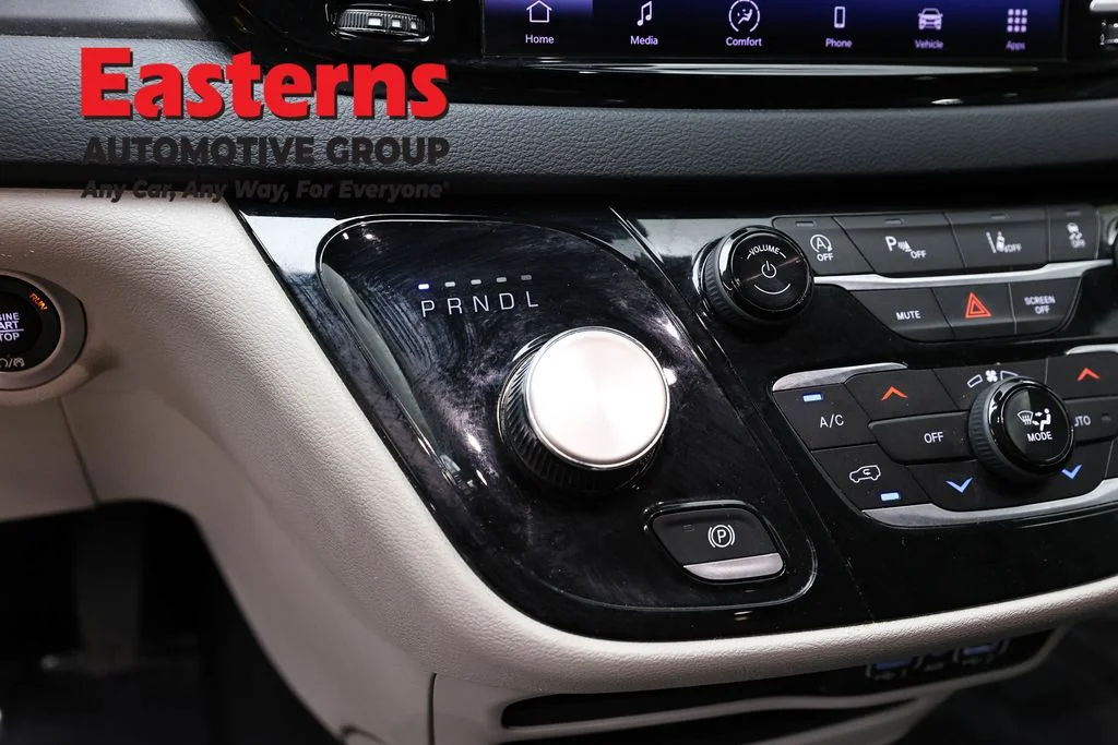 Used 2023 Gray Chrysler Touring L image 13