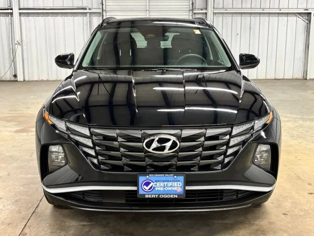 Used 2024 Black Hyundai SEL image 2