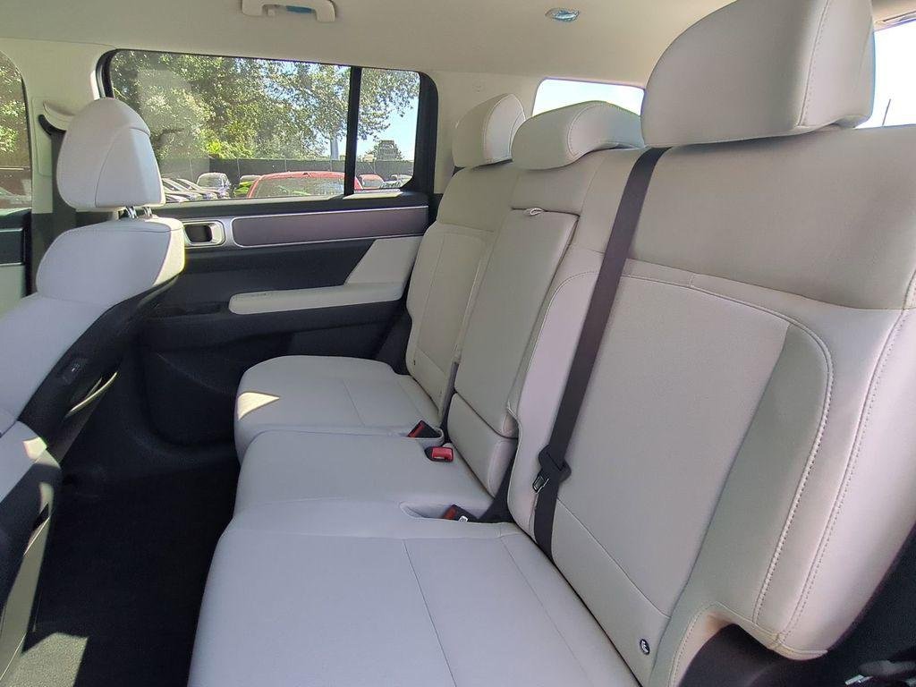 2026 Hyundai Santa Fe SE - Photo 17