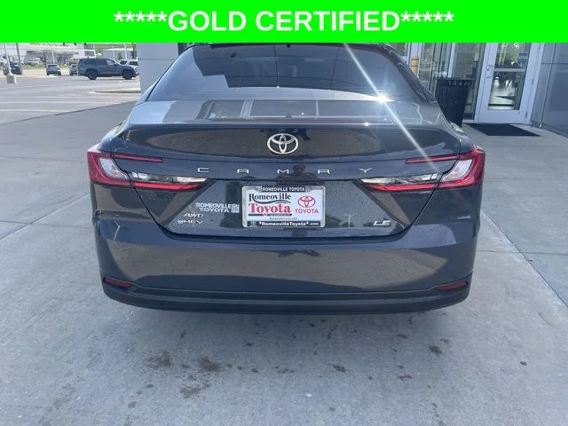 2025 Toyota Camry LE - Photo 32