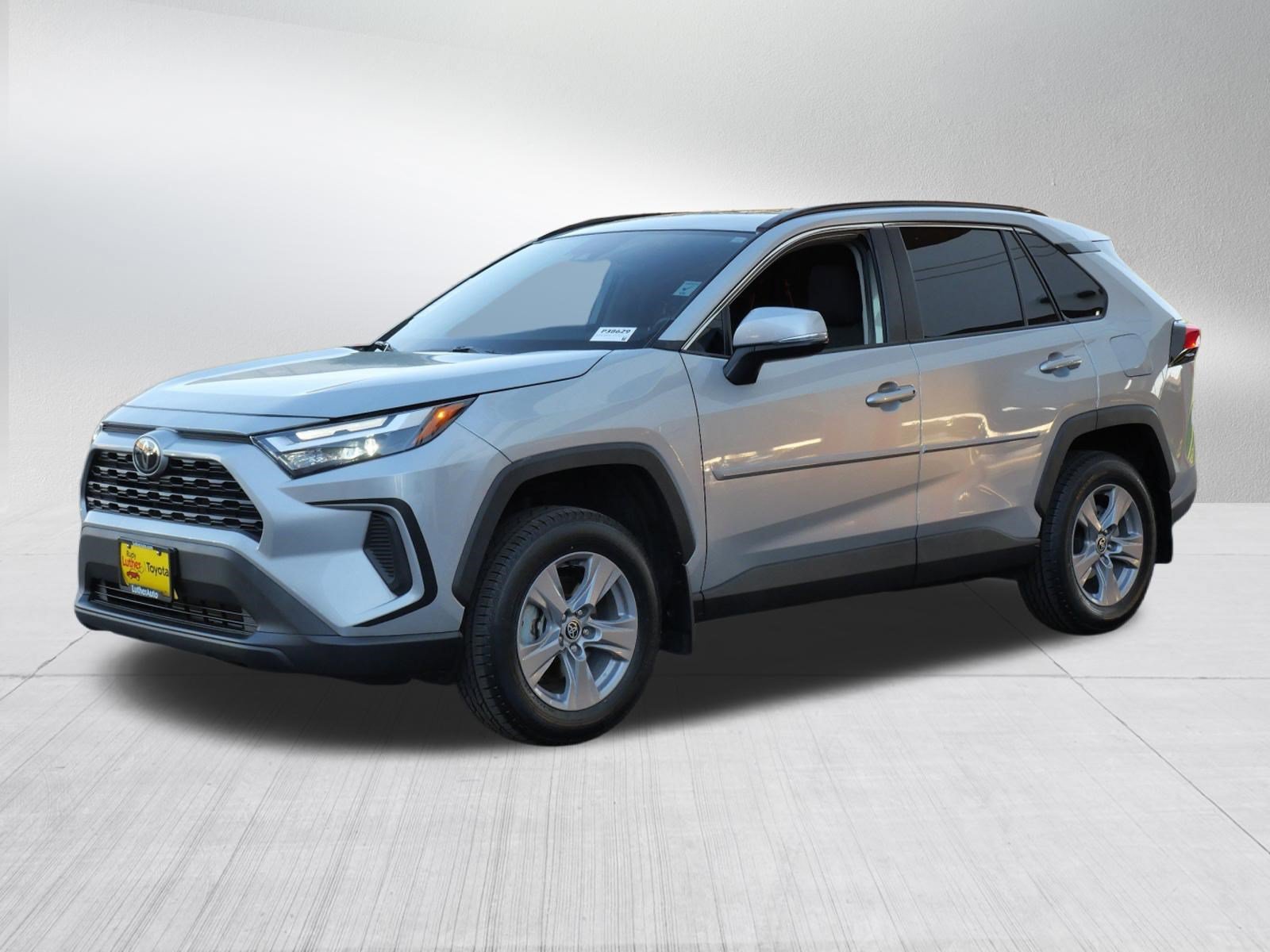 Certified Used 2022 Silver Sky Metallic Toyota XLE image 3