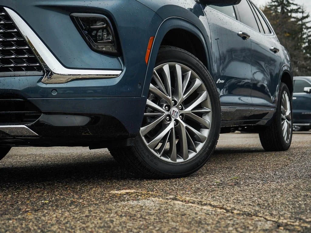New 2026 Ocean Blue Metallic Buick Avenir image 5