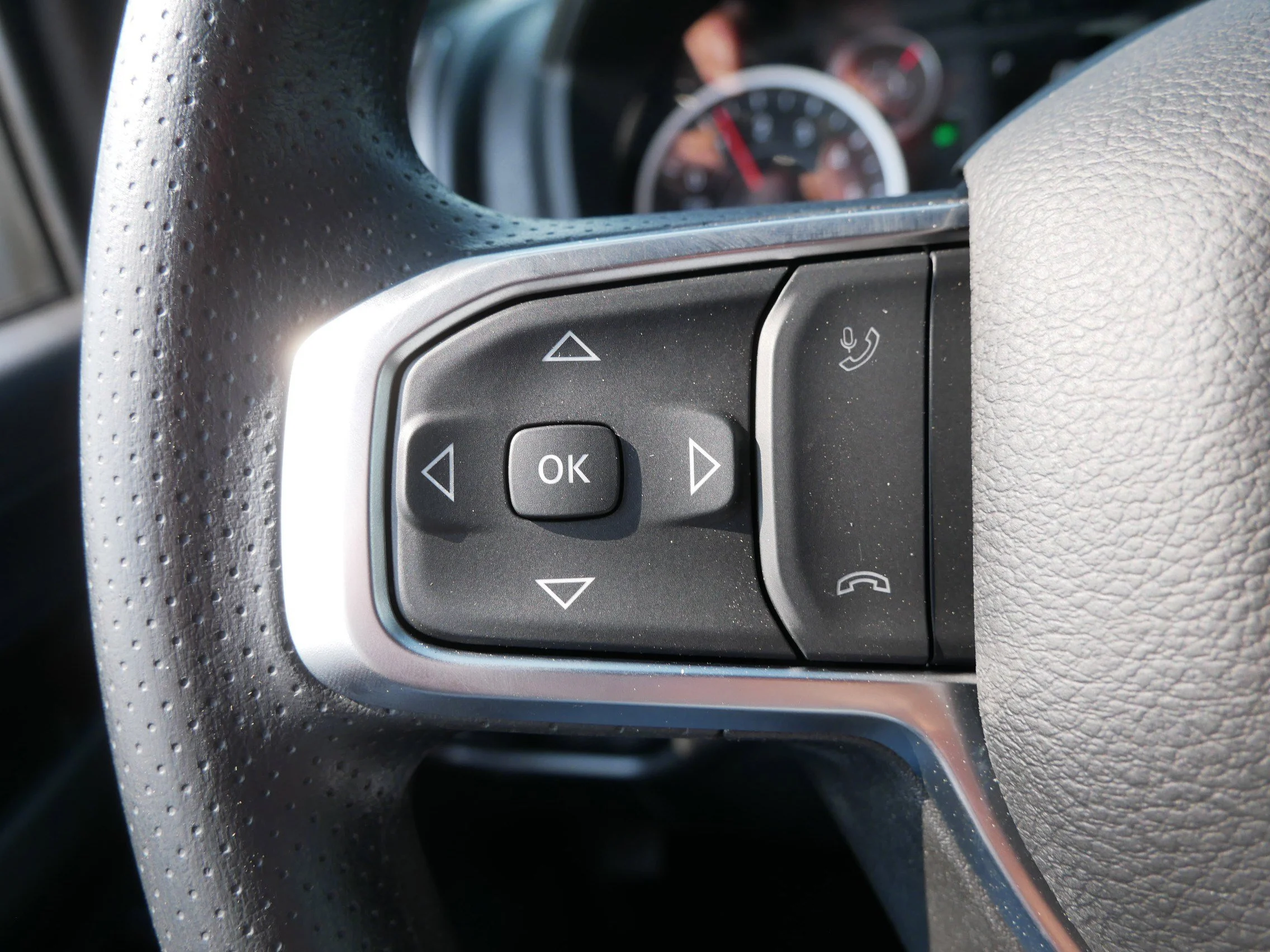 2025 RAM 2500 Tradesman - Photo 6