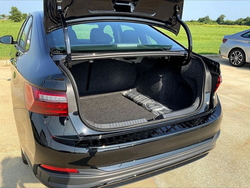 New 2026 Black Volkswagen 1.5T Sport image 15