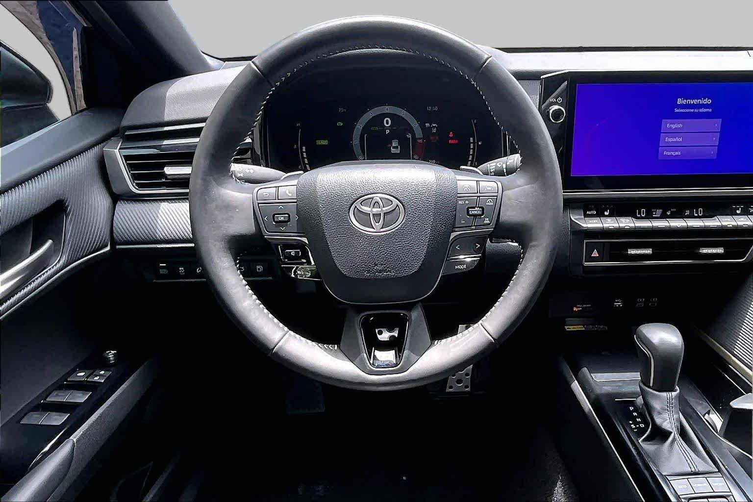 Used 2025 Ocean Gem Toyota SE image 6