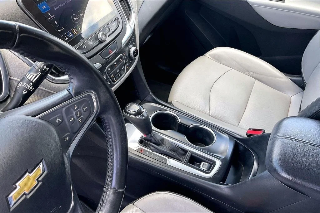 Used 2020 White Chevrolet Premier image 15