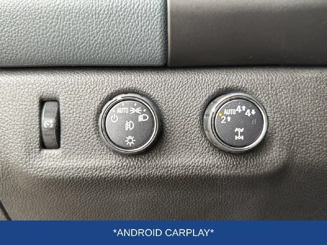 Certified Used 2018 BLACK Chevrolet 4WD Z71 image 13