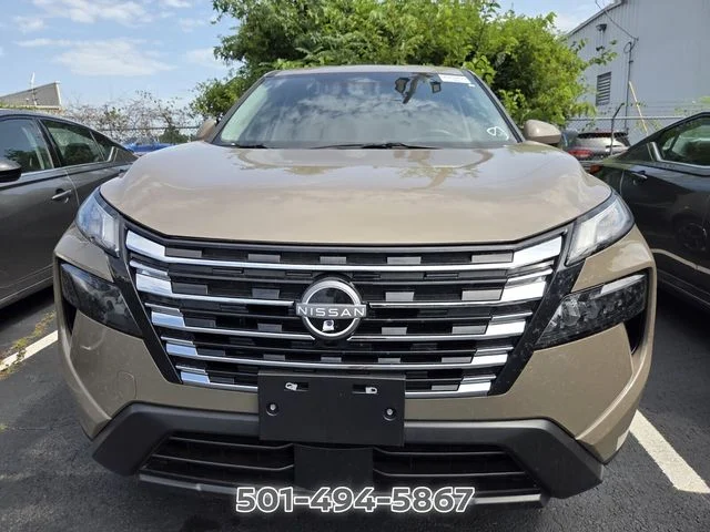 Used 2025 Beige/tan Nissan SV image 7