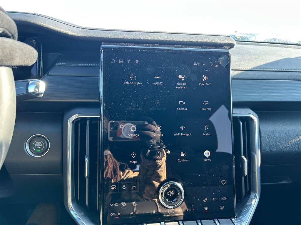 2026 GMC ACADIA - Image 22