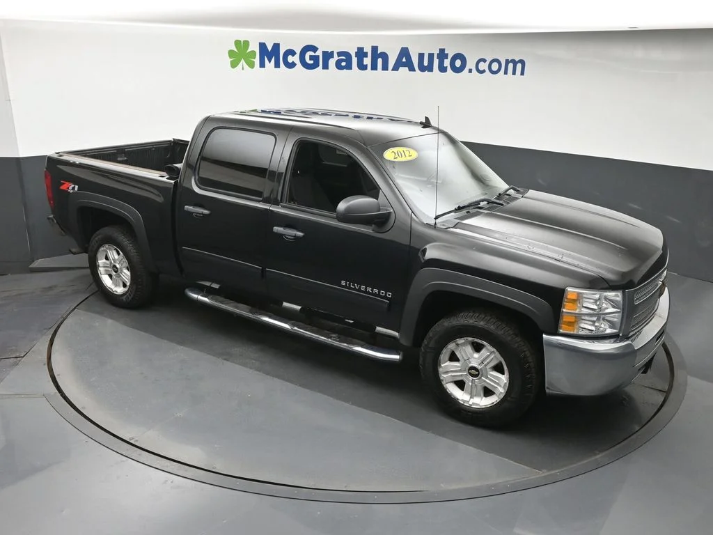 Used 2012 Black Chevrolet LT image 3
