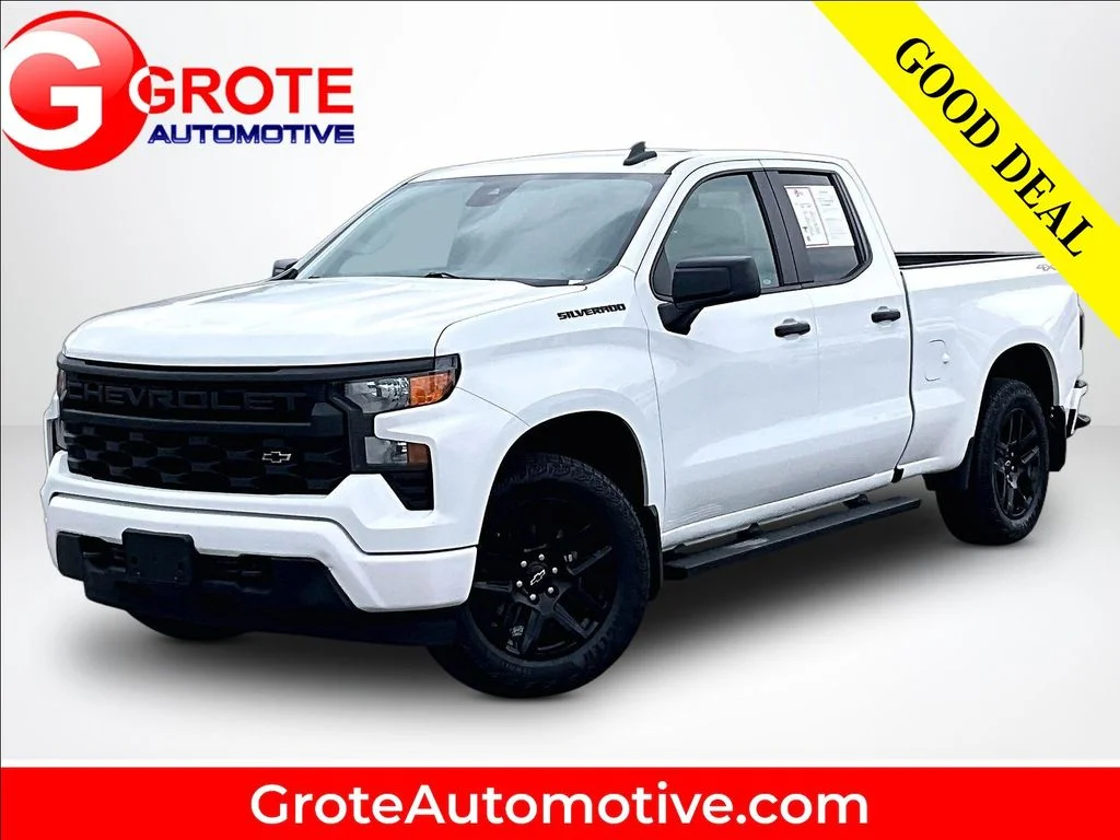 Used 2023 White Chevrolet Custom image 1