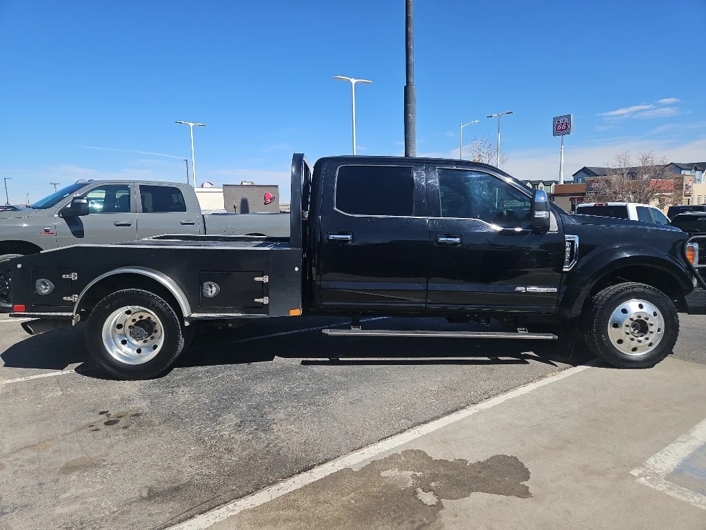 Used 2017 Shadow Black Ford Platinum image 6