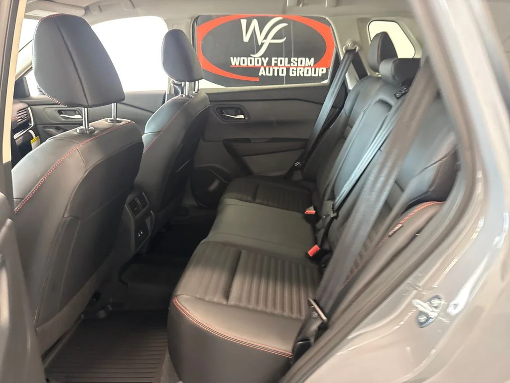 New 2026 Boulder Gray Pearl Nissan Rock Creek® image 15
