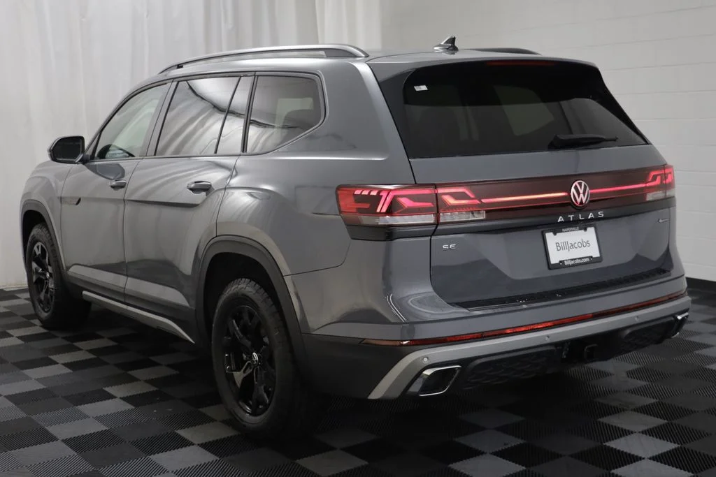 New 2026 Gray Volkswagen 2.0T Peak Edition image 15
