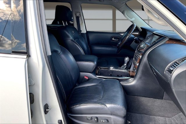Used 2014 White INFINITI  image 7