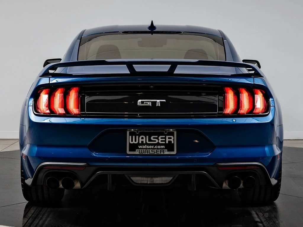 Used 2022 Atlas Blue Metallic Ford GT image 7